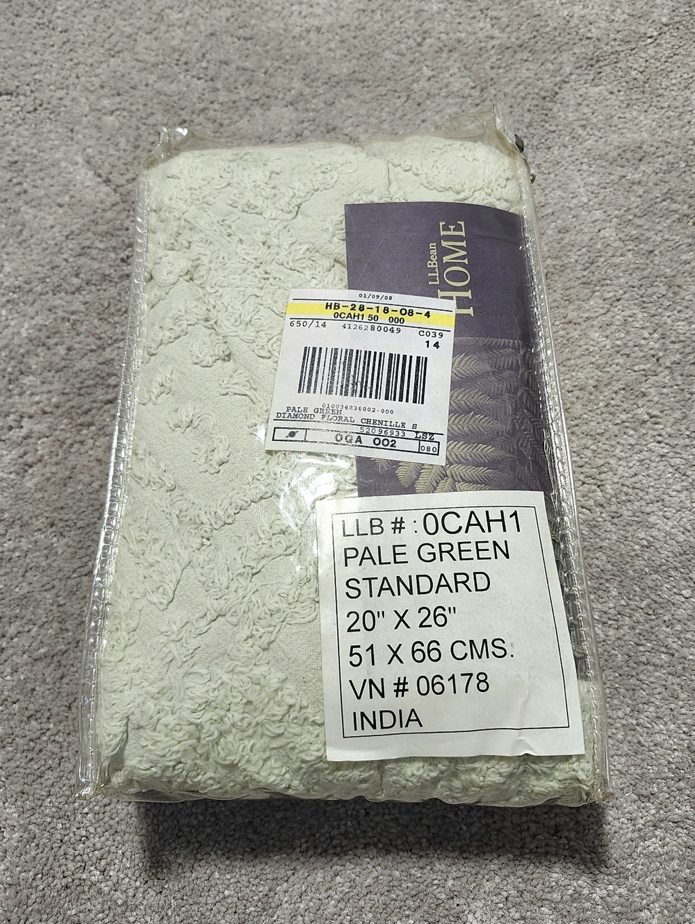 Vintage L.L.Bean Home Pale Green Floral Chenille‎ Sham 20x26